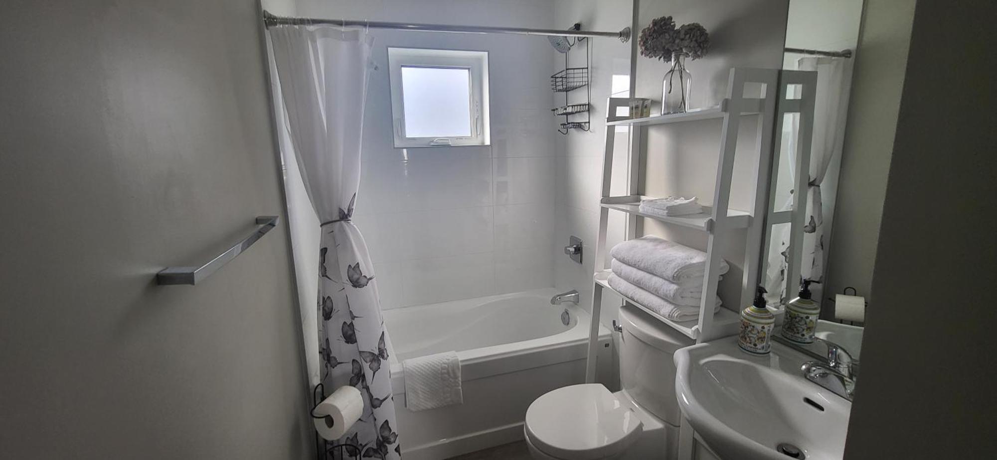 Two Bedroom Serenity With Ac- Complimentary Welcome Treats Séjour chez l'habitant Langford